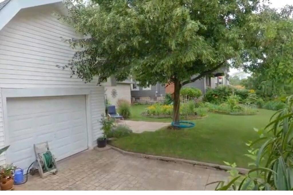 Garden 2 Storey House Niagara Falls Esterno foto
