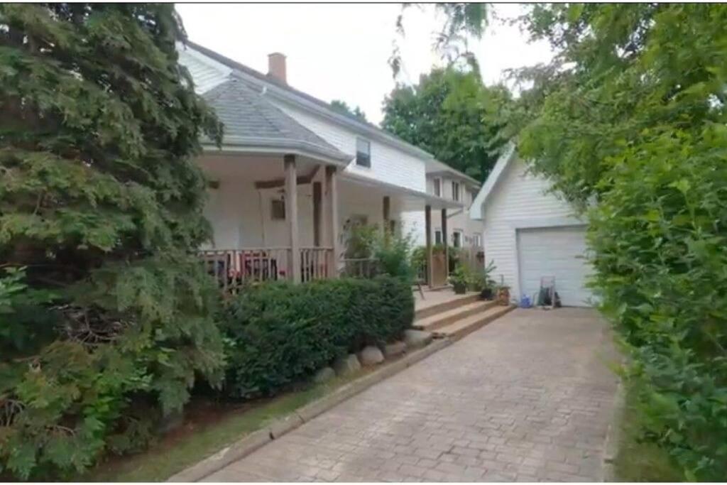 Garden 2 Storey House Niagara Falls Esterno foto